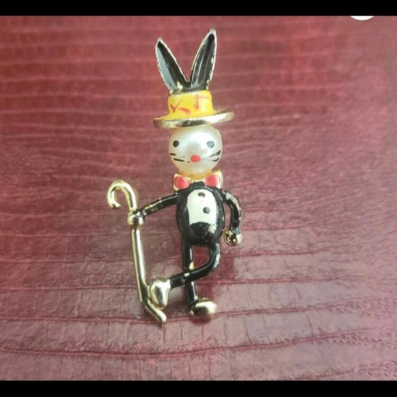Jewelry - Vintage mid century 1950’s  handmade bunny brooch